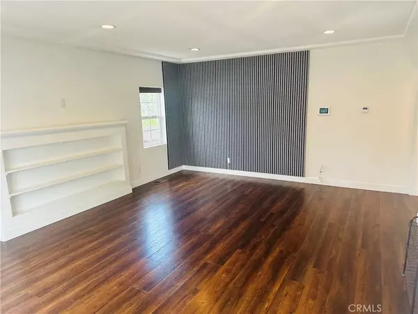 Long Beach, CA 90806,1178 E 21st Street