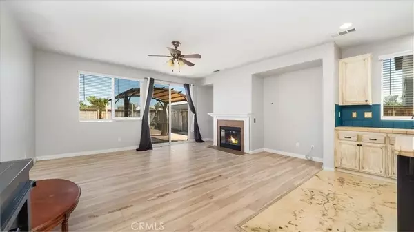 Oak Hills, CA 92344,13849 Jackson Street