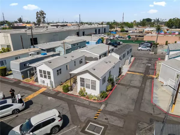 Covina, CA 91724,19548 Cypress #32