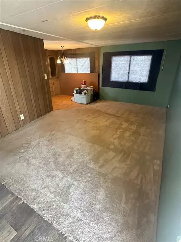 Rosamond, CA 93560,1258 Rosamond #40