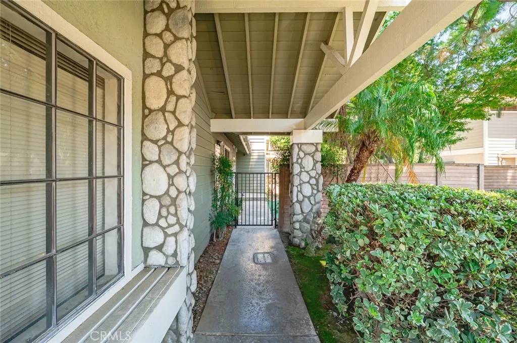 San Dimas, CA 91773,944 Auburn Road