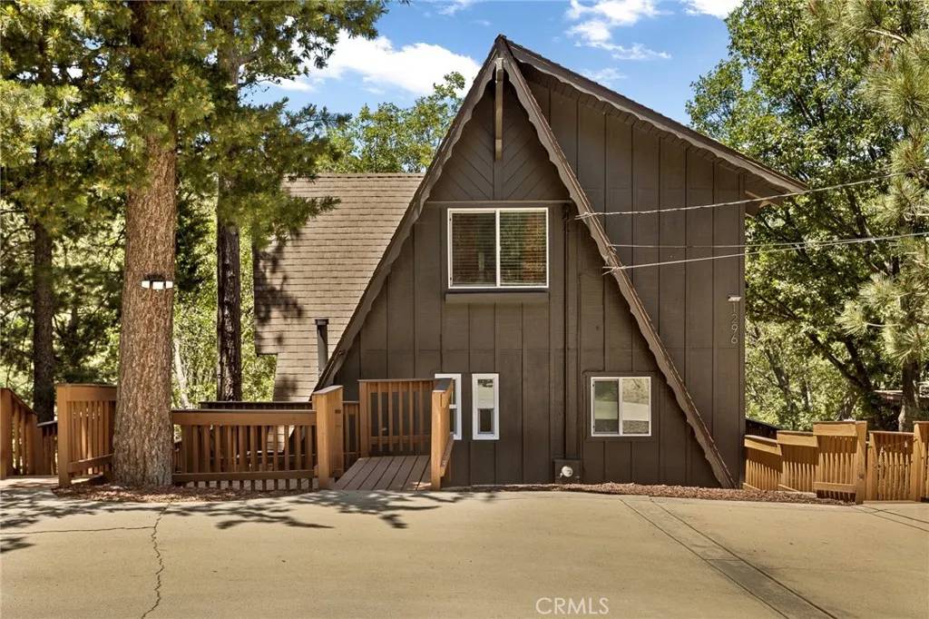 Lake Arrowhead, CA 92352,1296 Calgary Drive