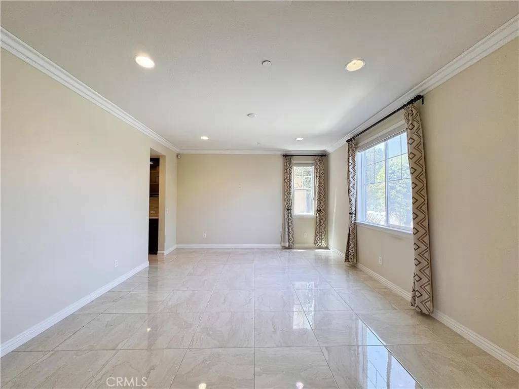 Tustin, CA 92782,1410 Charleston Street