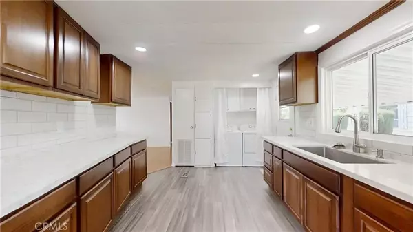 Walnut, CA 91789,3745 Valley #84