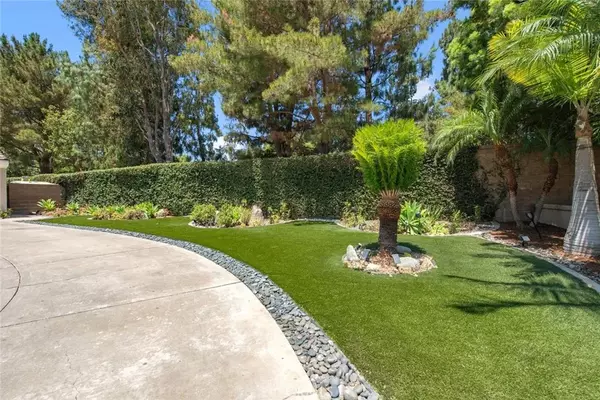 Irvine, CA 92620,2 Shadow