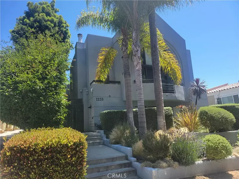 1235 Yale Street, Santa Monica, CA 90404