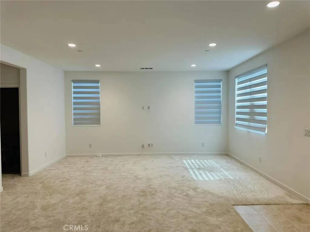 Ontario, CA 91761,4230 E Malagon Privado #116