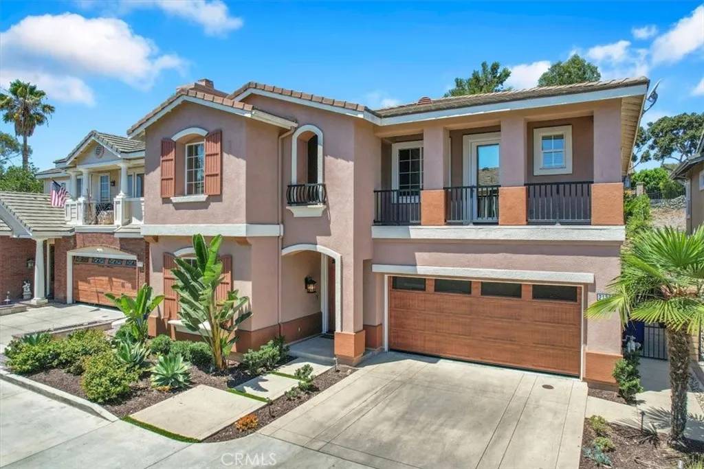 Signal Hill, CA 90755,2125 Ridgeview Terrace Drive