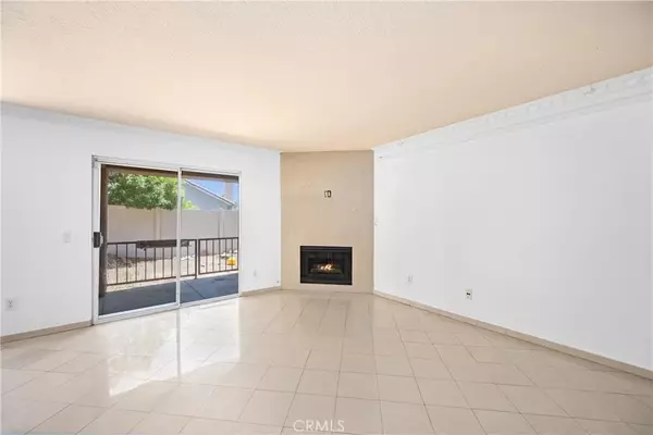 Corona, CA 92882,2548 Avenida Del Vista #103
