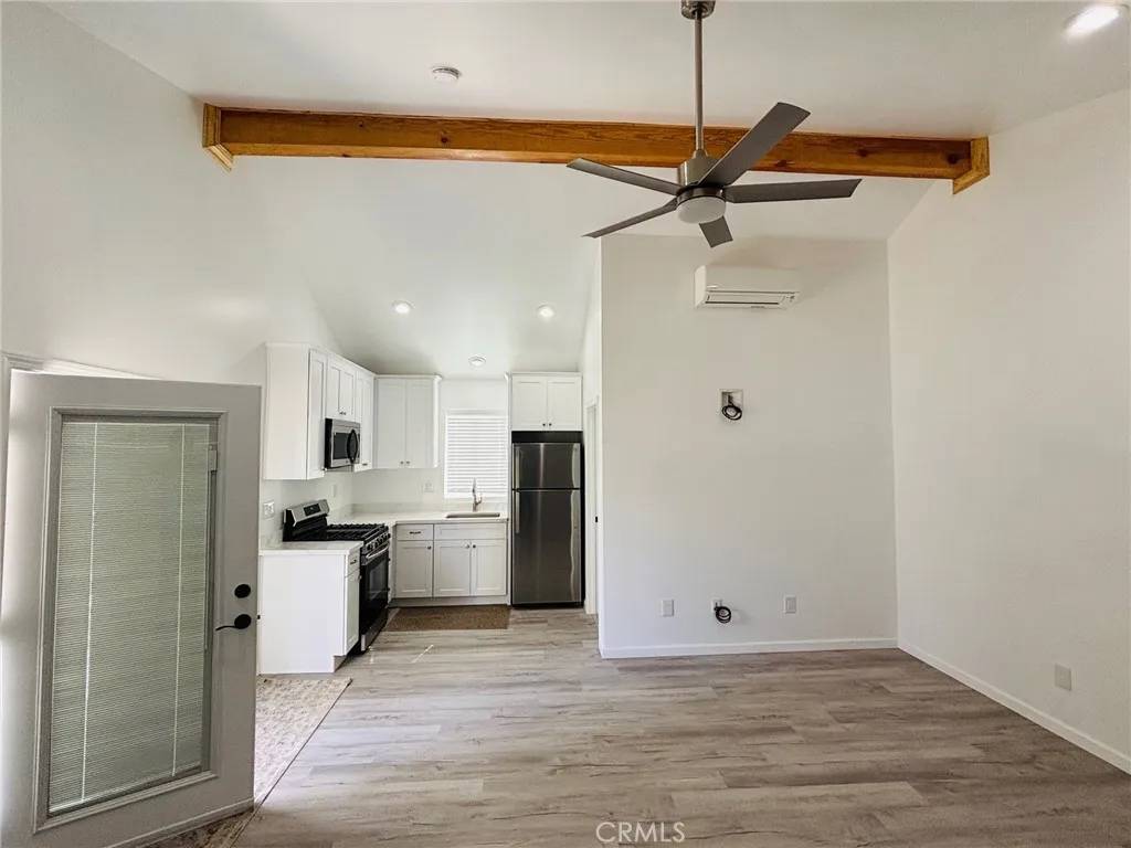 Burbank, CA 91505,2142 N Manning Street