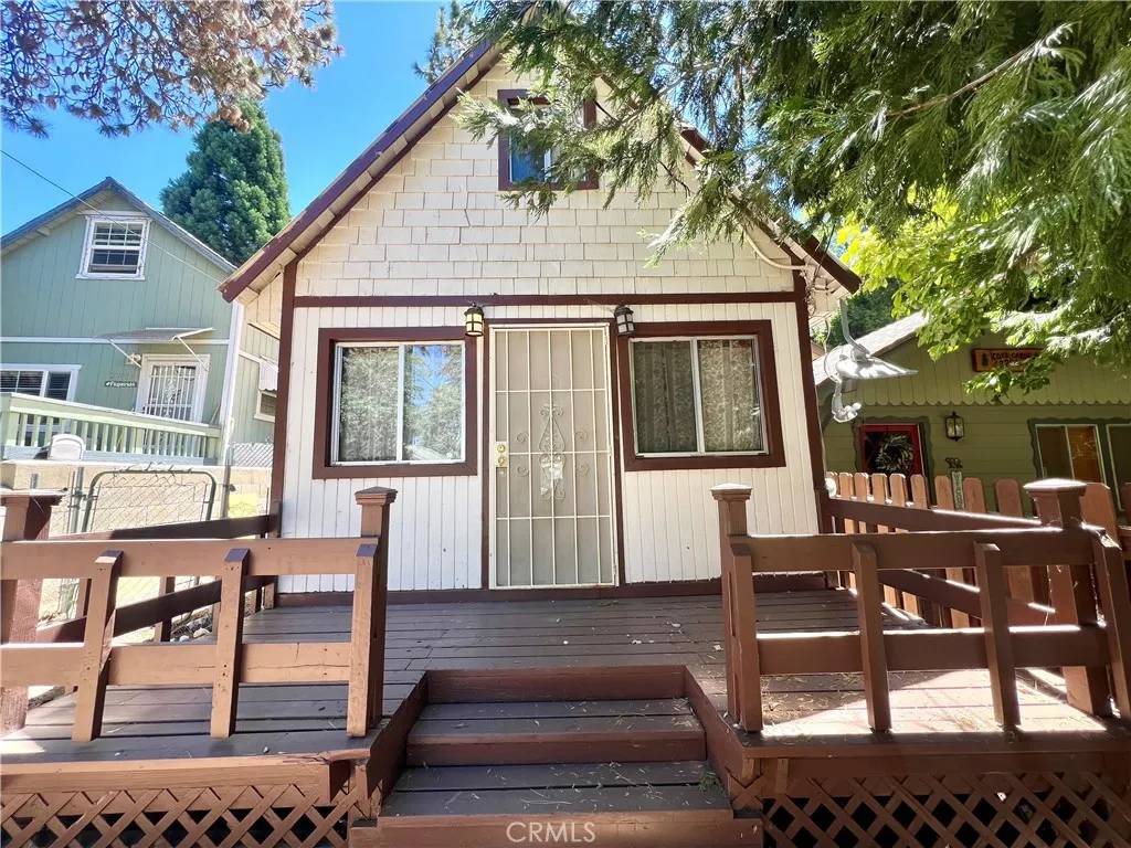 Crestline, CA 92325,22821 Azalia Lane