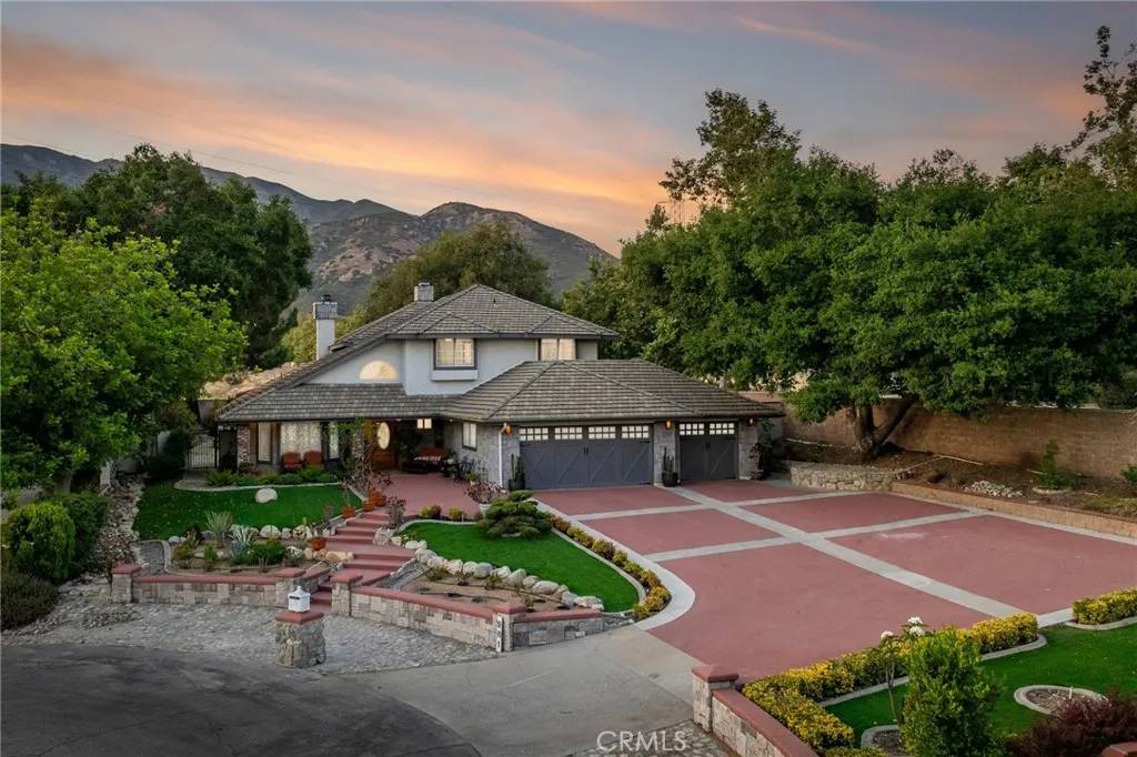981 Deep Springs Drive, Claremont, CA 91711