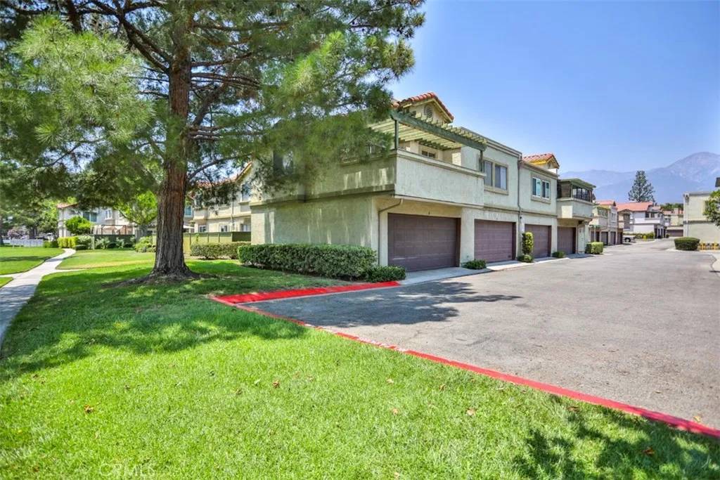 Rancho Cucamonga, CA 91730,8426 Western Trail Place #E
