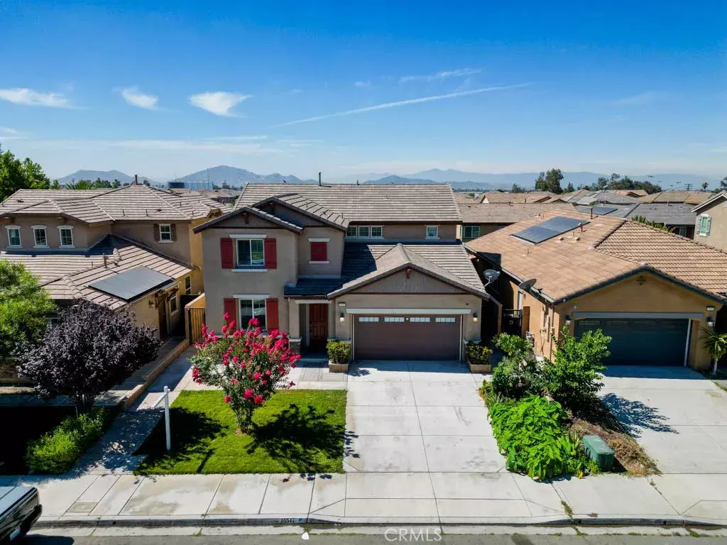 Fontana, CA 92336,15517 Red Pepper Place