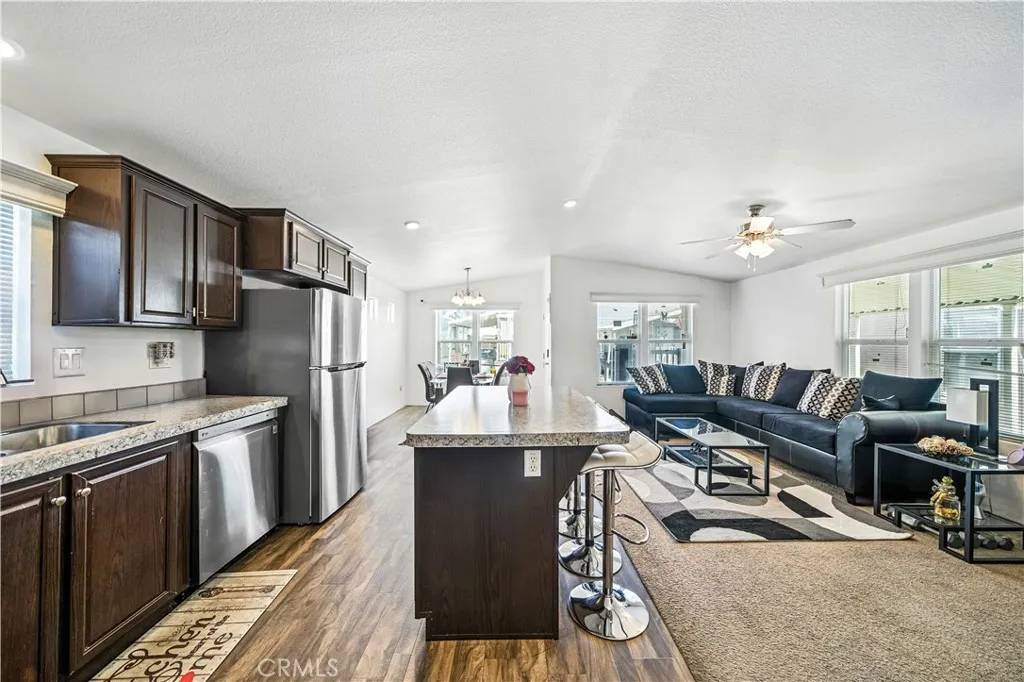 San Bernardino, CA 92410,721 E 9th #88