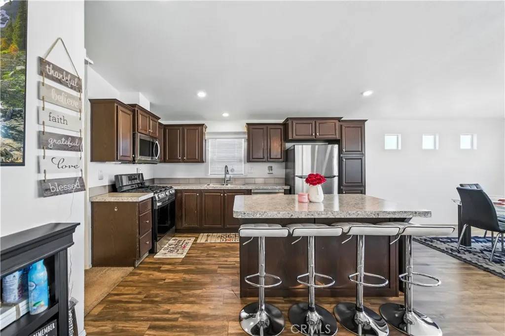 San Bernardino, CA 92410,721 E 9th #88