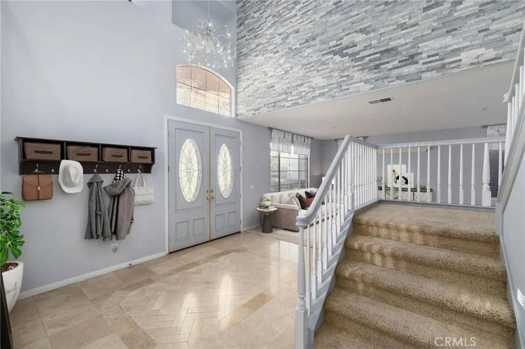 La Verne, CA 91750,5746 Ridgeview Drive