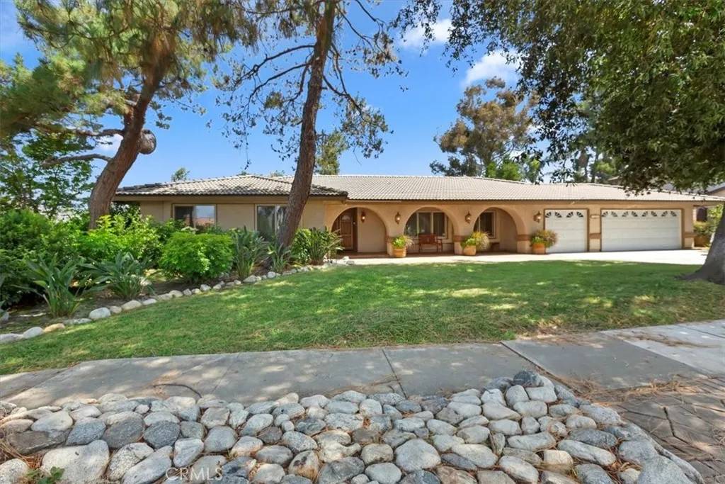 2287 Kemper Avenue, Claremont, CA 91711