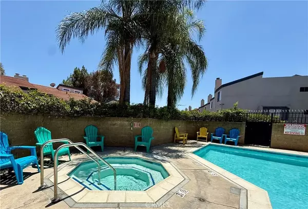 Covina, CA 91723,622 E Workman Street #12