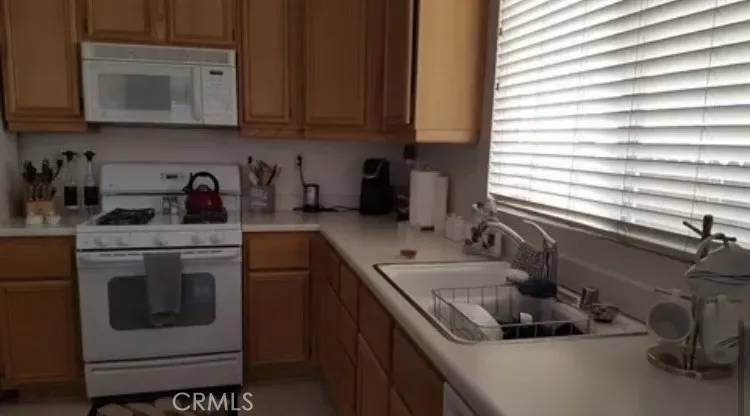 Victorville, CA 92394,14307 Gray Fox Lane