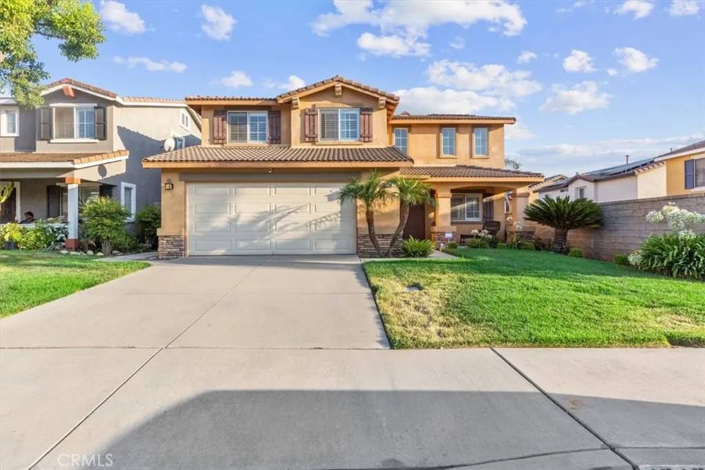 15467 Spruce Tree Way, Fontana, CA 92336