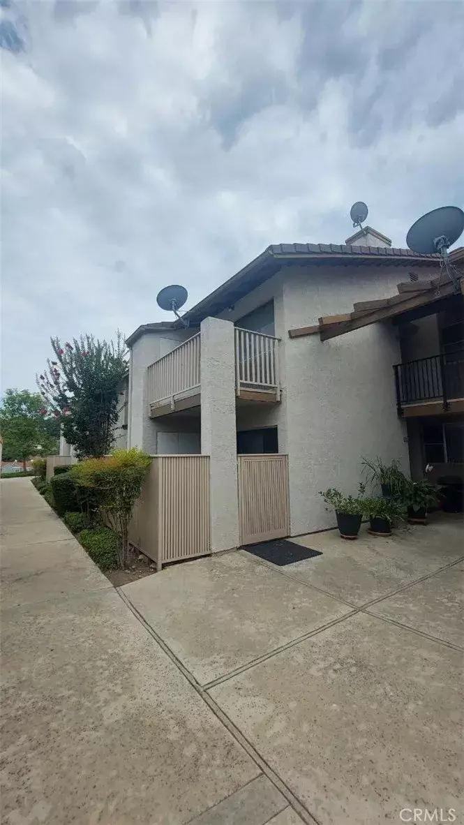 Diamond Bar, CA 91765,901 Golden Springs Drive #E14