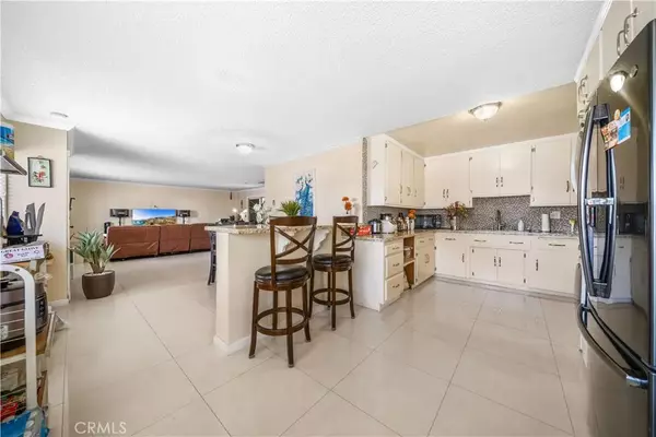 Bell Gardens, CA 90201,6021 Gage Avenue #1