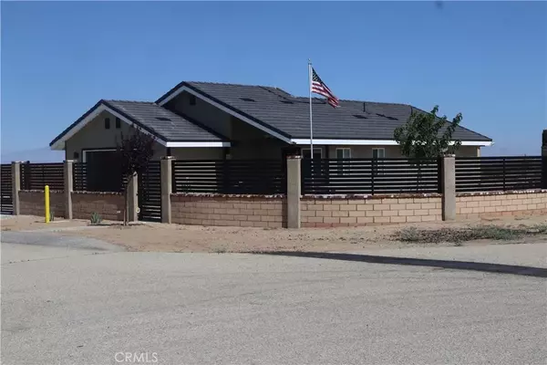 Lancaster, CA 93535,13857 E G 2 Avenue #2