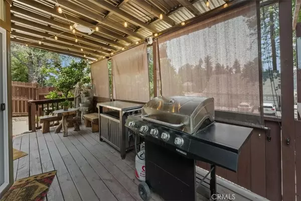 Rimforest, CA 92378,1277 Lovers Lane