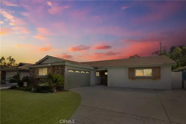 Santa Ana, CA 92705,2713 N Larchmont Avenue