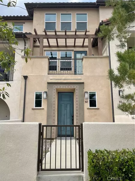 535 W Foothill Boulevard #102, Glendora, CA 91741