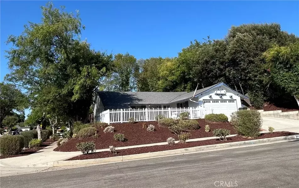 2601 Sherwood Avenue, Fullerton, CA 92831