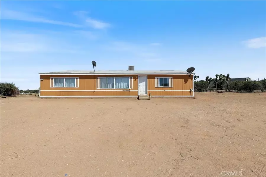 8195 Alta Mesa Road, Oak Hills, CA 92344