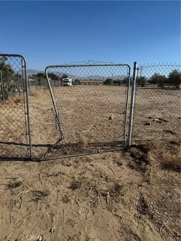 1000 E 100th East, Littlerock, CA 93543