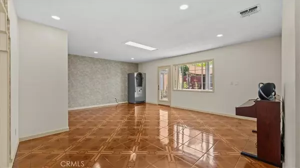 Montclair, CA 91763,9811 Bolton Avenue