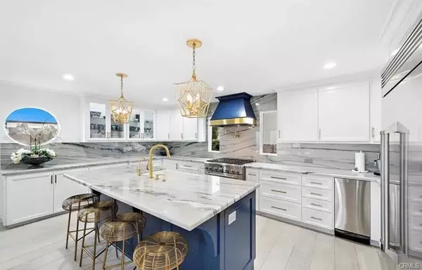 Laguna Beach, CA 92651,31736 Seacliff Drive
