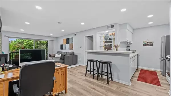 Culver City, CA 90230,1307 Raintree Circle