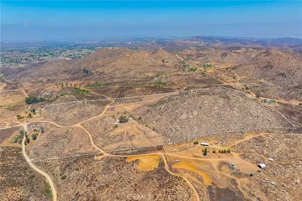 Lake Elsinore, CA 92532,24900 El Toro