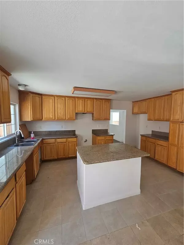 South El Monte, CA 91733,1528 Durfee Avenue