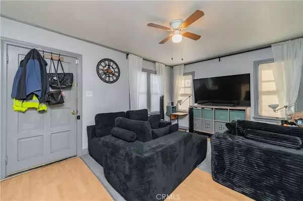 Los Angeles, CA 90004,500 N Madison