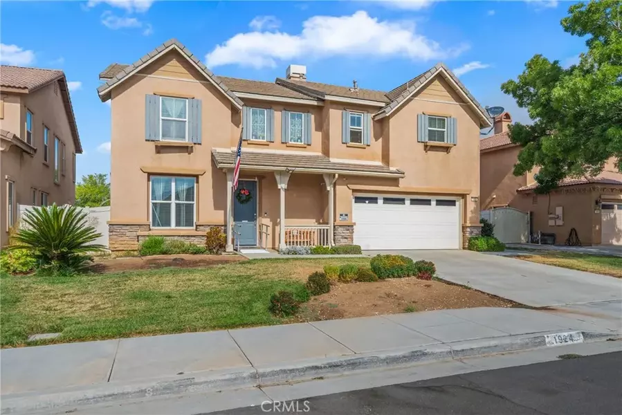 1924 English Oak Way, Perris, CA 92571