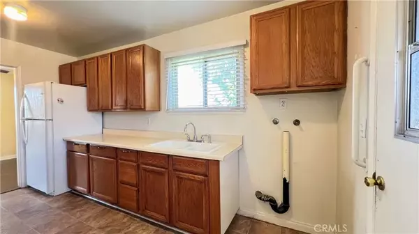 La Puente, CA 91744,14321 Temple Avenue