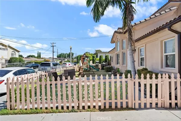 San Gabriel, CA 91776,930 S Charlotte Avenue