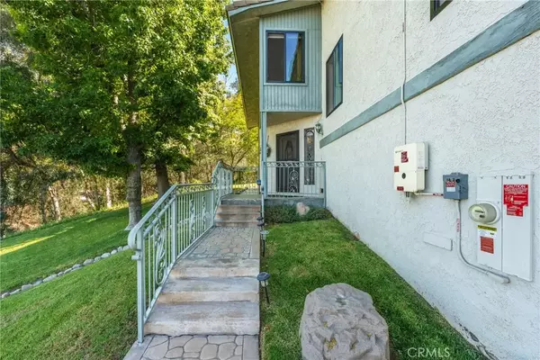 San Bernardino, CA 92404,1740 Lomas Privadas Drive