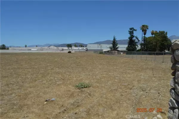 Pomona, CA 91737,2401 N TOWNE AVE