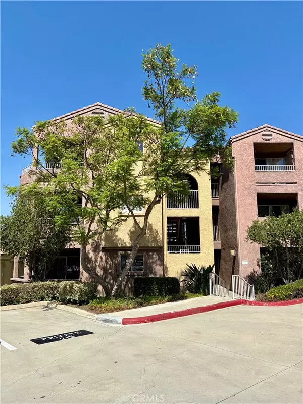 Corona, CA 92882,2500 San Gabriel Way #107