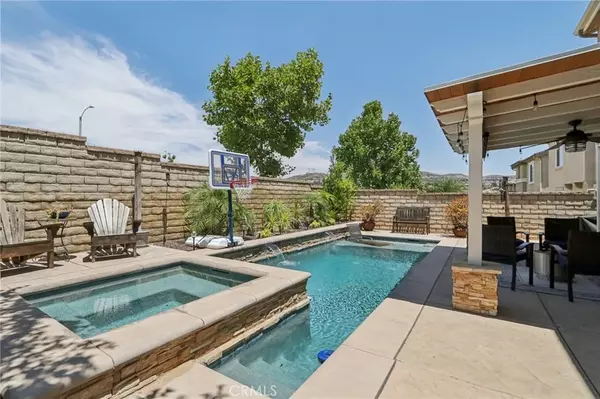 Saugus, CA 91350,19941 Christopher Lane