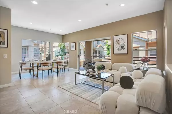 Hawthorne, CA 90250,13983 Lemoli Avenue