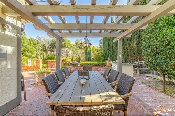 Canyon Country, CA 91387,15529 Saddleback Road