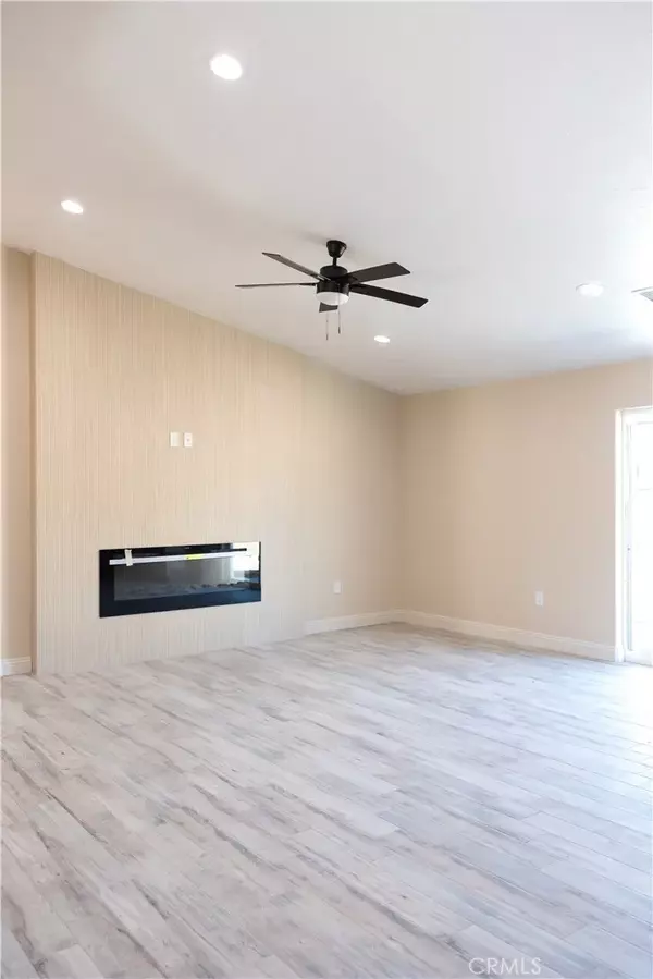Hesperia, CA 92345,17963 Catalpa Street